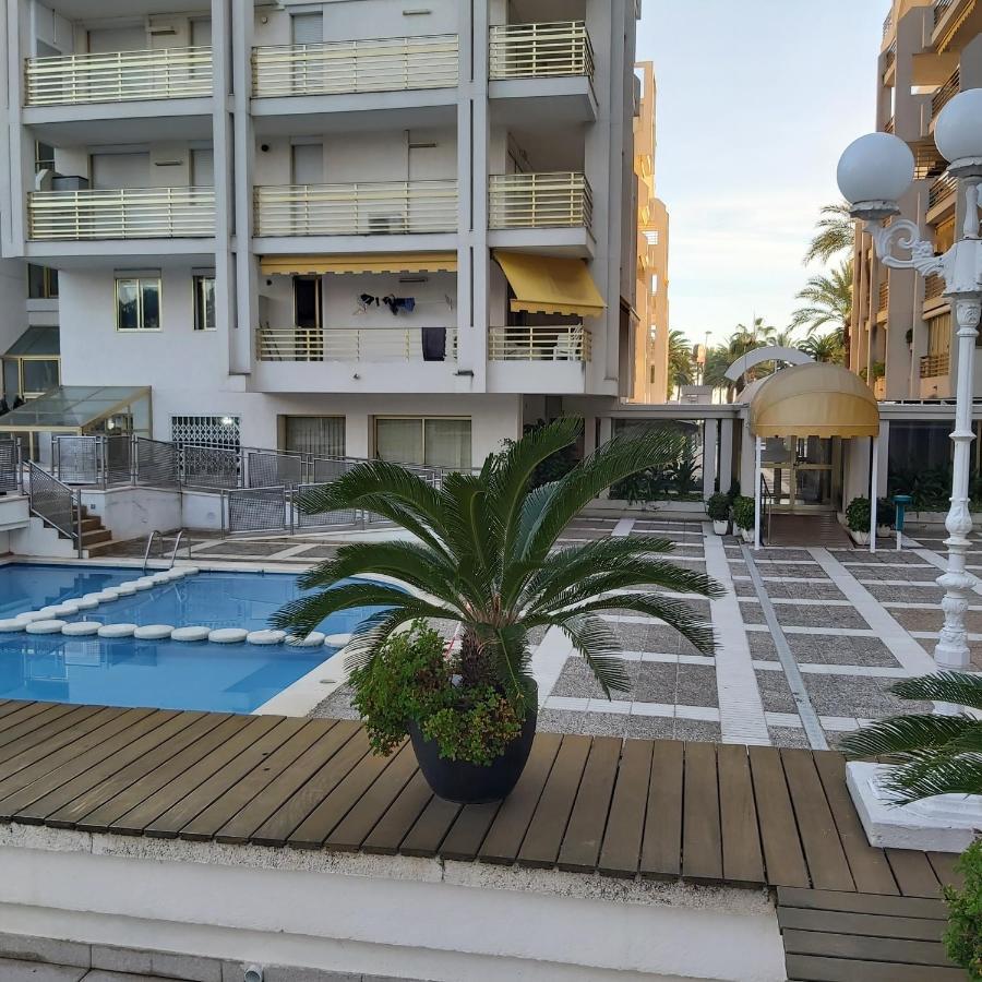 Apartamento En El Centro De Salou Exterior foto
